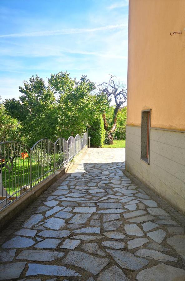 Hotel Casa Mica Abbadia San Salvator Esterno foto